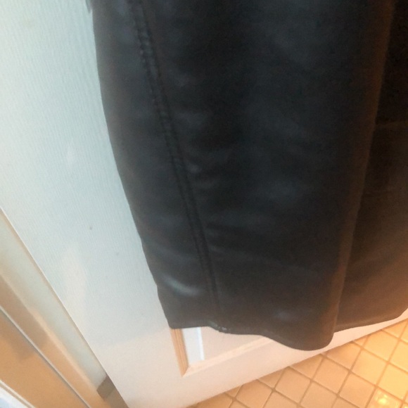 Leather Italian coat not sure brand but quality - Picture 4 of 4